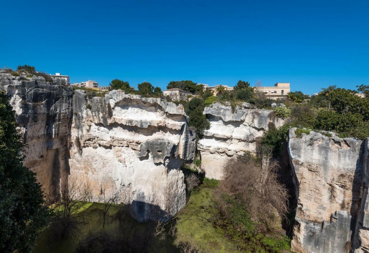 La Latomia Villa Nei Pressi Del Teatro Greco Syrakus Exterior foto